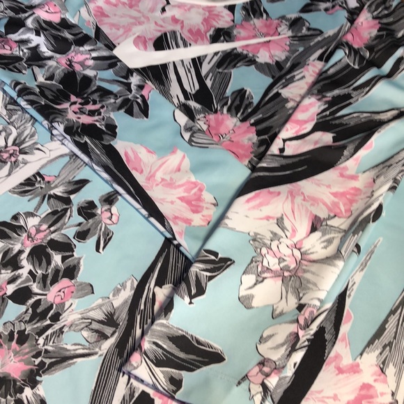 Gorgeous Topaz Mist Nike Dress Size Large - Picture 2 of 12